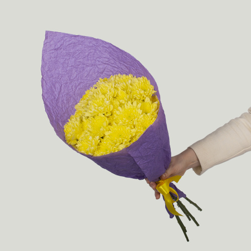 Монобукет из 5 хризантем 02