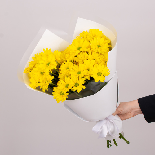 Монобукет из 5 хризантем Селебрейт